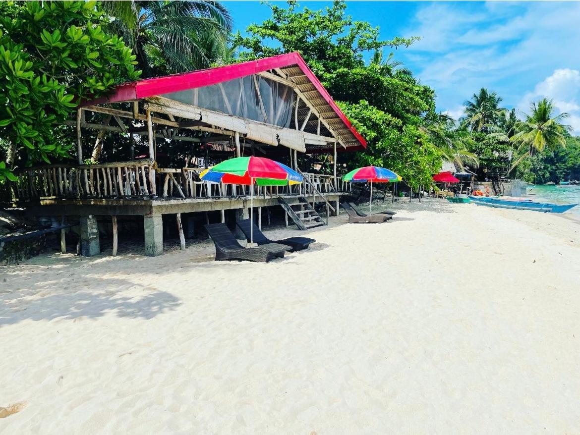White Beach Front And Cottages Buruanga Bagian luar foto