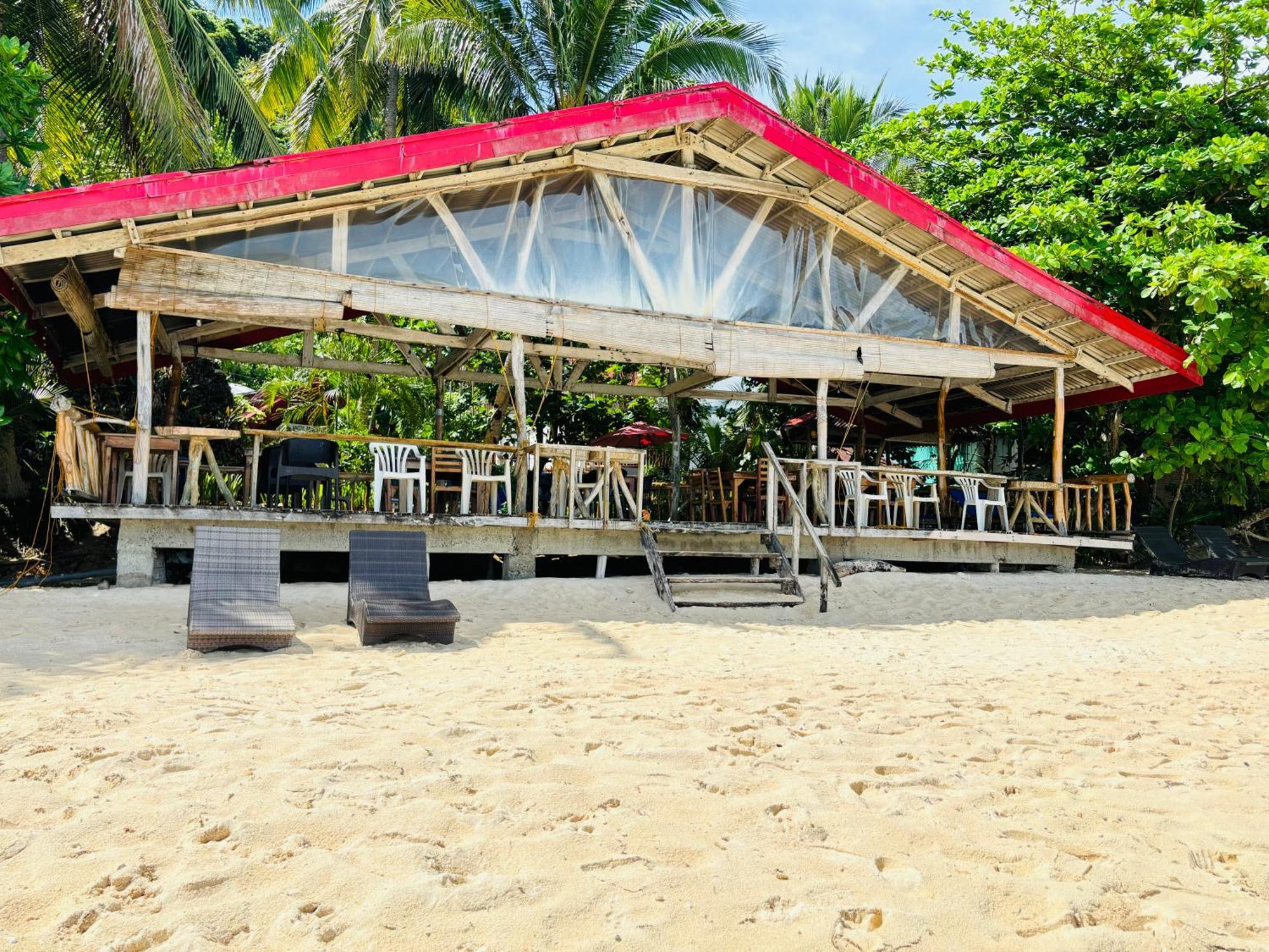 White Beach Front And Cottages Buruanga Bagian luar foto