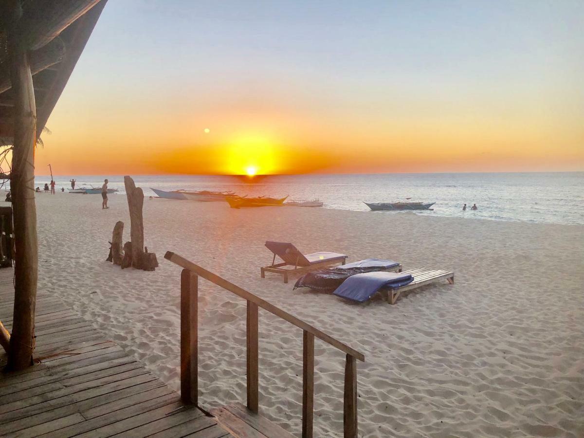 White Beach Front And Cottages Buruanga Bagian luar foto